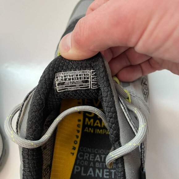 Keen Women's Tempo Flex Waterproof Hiking Shoes US 6 - Picture 13 of 14